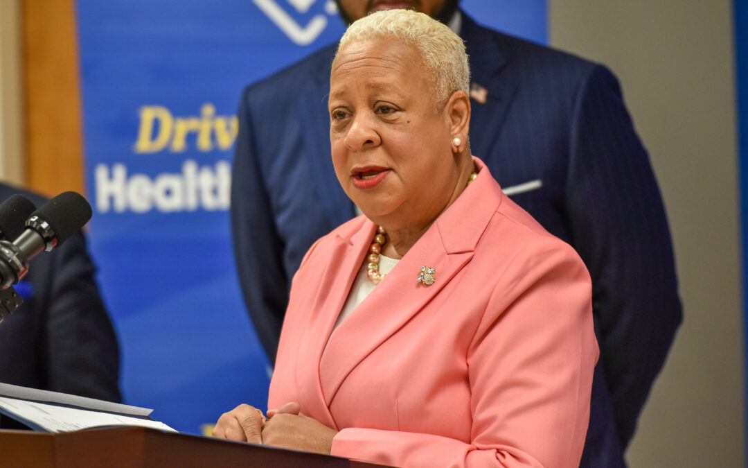 Mayor Williams welcomes Lt. Gov. Davis to Harrisburg for “Medicare is Better Than Ever” tour stop